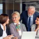 Profissional 50+: maturidade estratégica, potência e futuro no mercado de trabalho