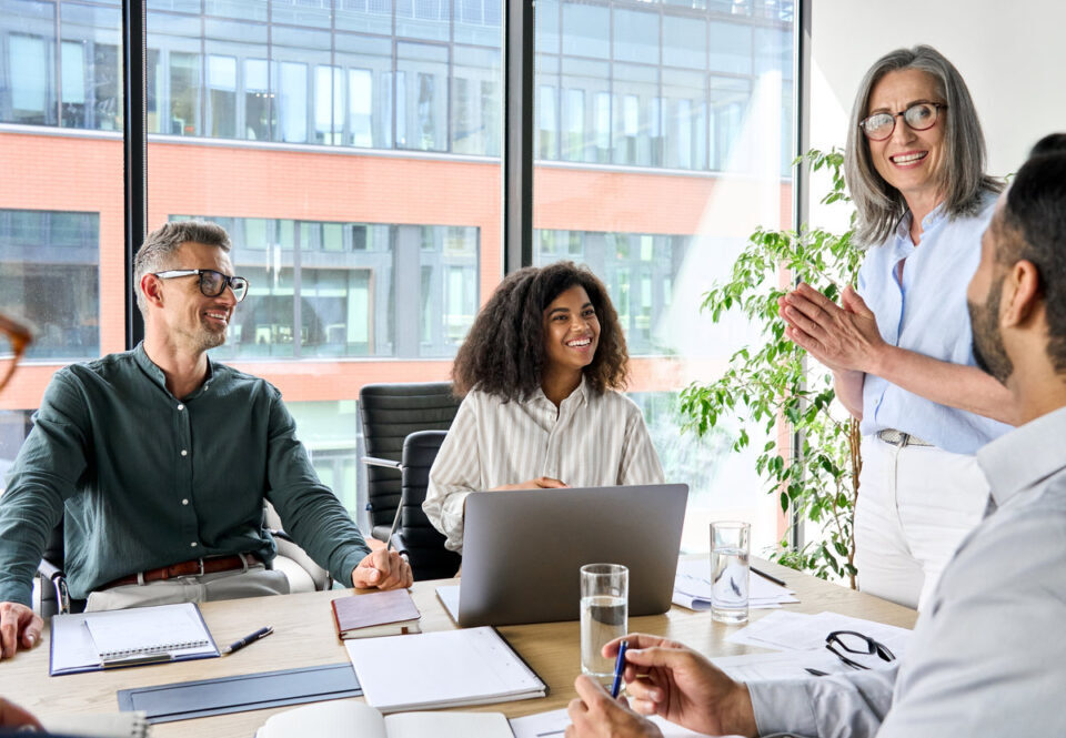 líderes em prática do novo modelo: menos retrabalho, mais alinhamento e decisões mais bem conduzidas.