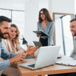 Líderes reunidos para discussão sobre como potencializar as conexões entre áreas.